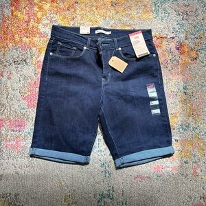 Levi’s Classic Bermuda Shorts, Royal Rinse (dark blue)